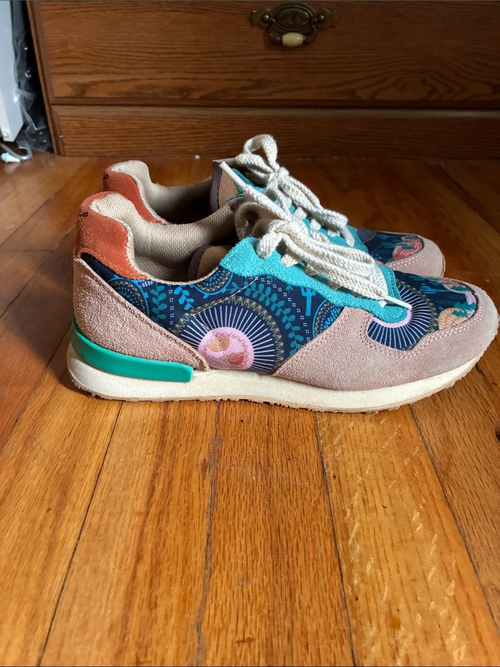 inkkas Floral Pattern Casual Sneakers in Teal, Pink and Tan